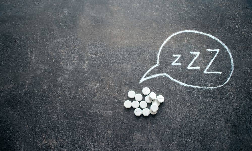 natural sleeping pills on chalkboard