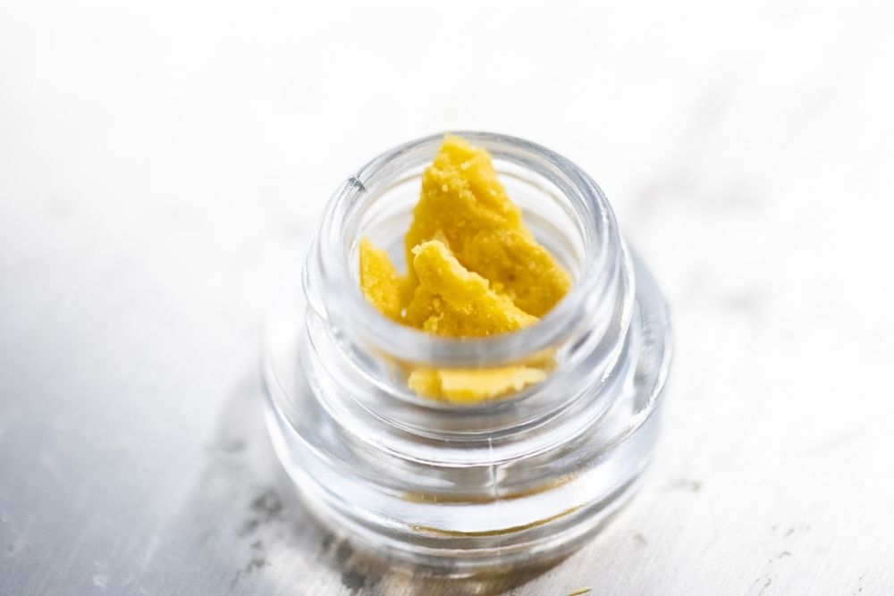 cbd crumble in glass yellow color