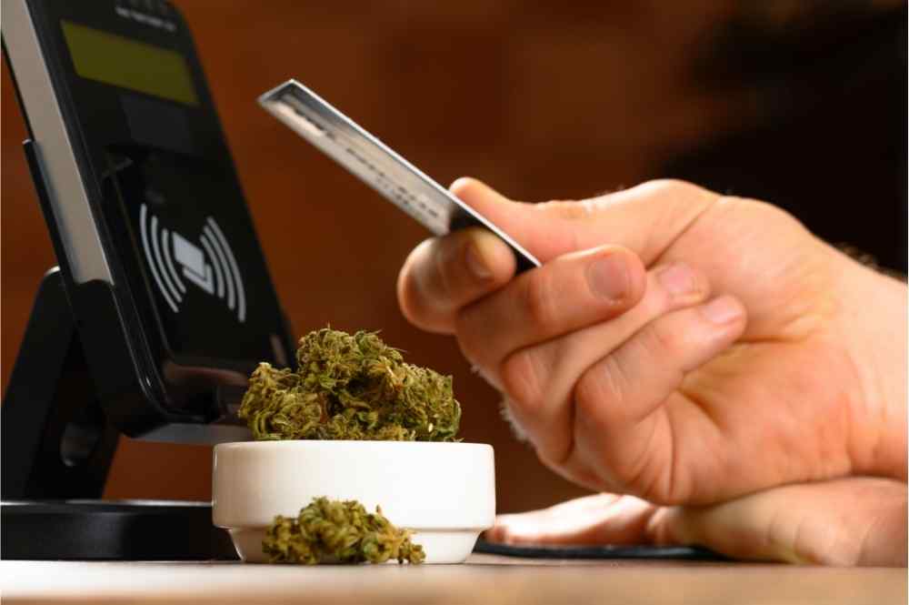 dispensary with contactless payment